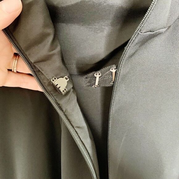 Aidan Maddox Dress Women’s Formal Floor Length Off Shoulder Puff Sleeve Gown 0 - Picture 10 of 12